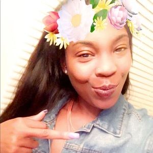 Meet your Posher, Latasha